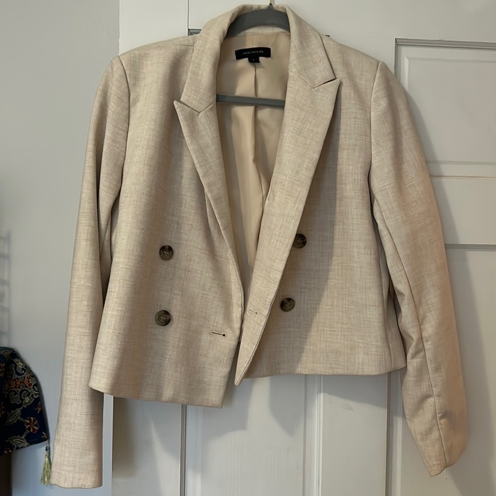 Ann Taylor Blazer - Like new!